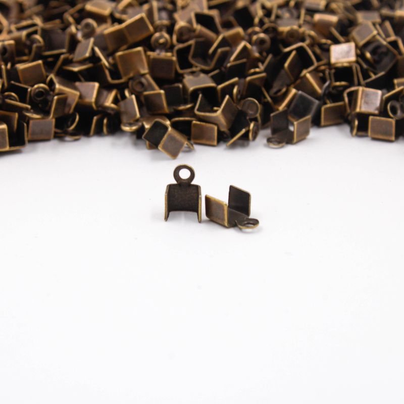TERMINAL-DE-FERRO-COM-ARGOLA-CURVADO-4MM-COM-1000-PECAS-075---OURO-VELHO